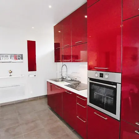 2 Bedroom With 75m Terrace 5 Min From The Beach On Foot Vallauris
